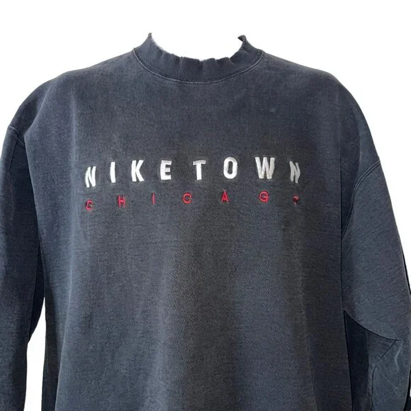 Rare Vintage Nike Sweatshirt Mens XL NikeTown Chicago Well Worn Made USA HTF